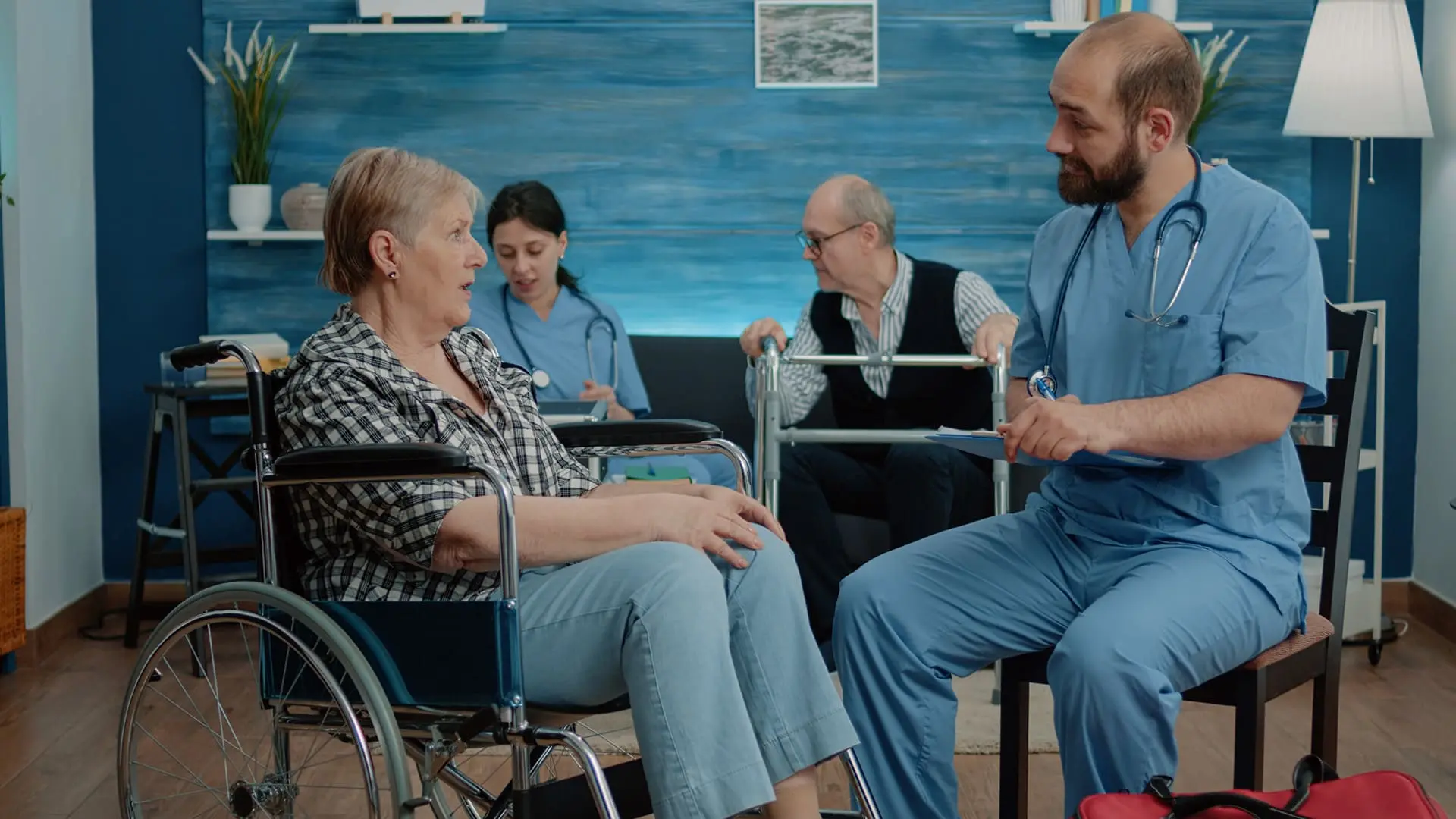 Assistente all'autonomia e alla comunicazione delle persone con disabilità